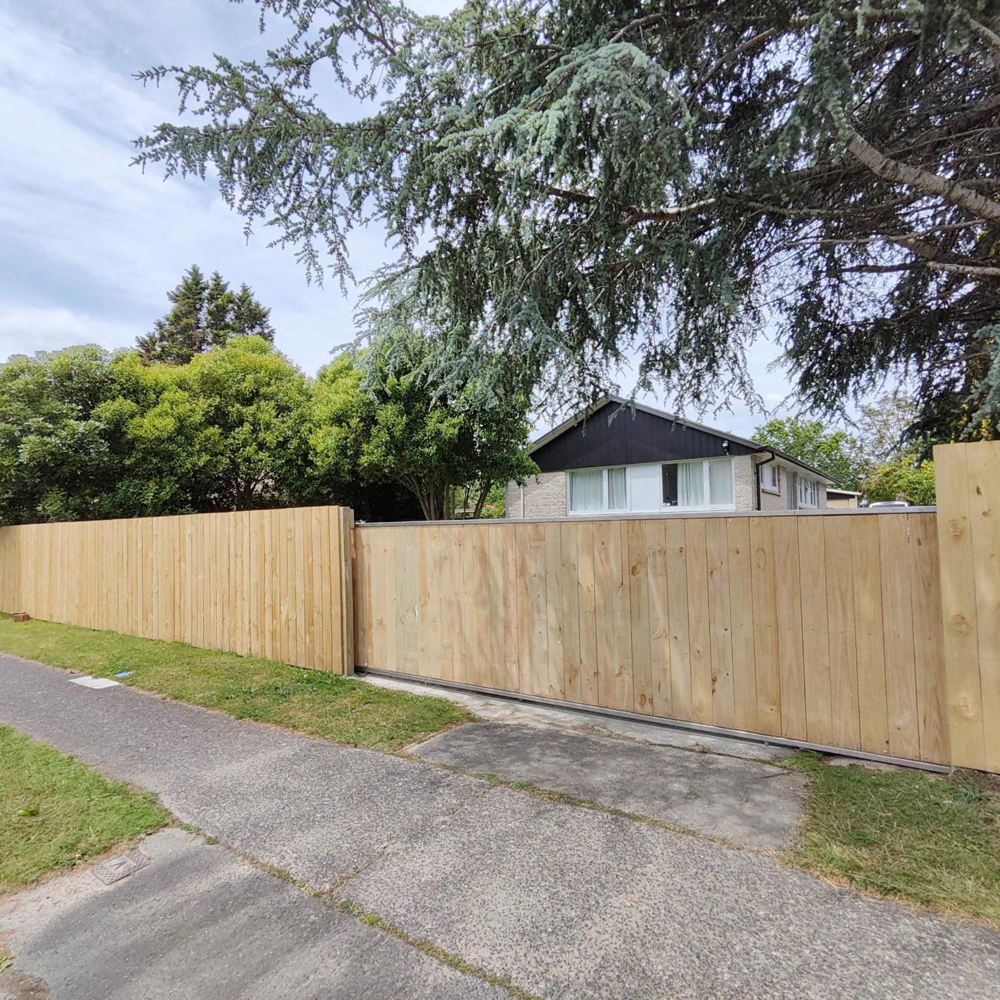 3-Bedroom House-Big Yard- Netflix Χάμιλτον Εξωτερικό φωτογραφία